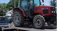 Tractor loading on Heavy Loader in Japan