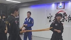 one-arm shoulder throw training method. Rubber Tube Pulling #koreanmartialarts #Korea🇰🇷 #exercise #training #Hapkido #kangjun #Jiujitsu #Judo #karate #GKYS #MMA #kungfu #selfdefence | Kang Jun