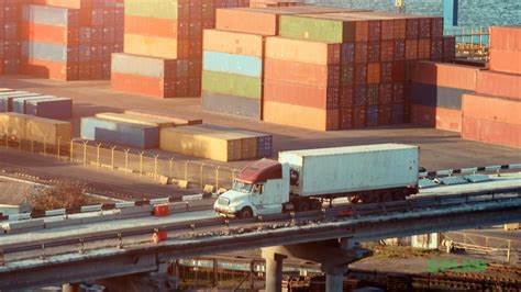 How do tariffs work?