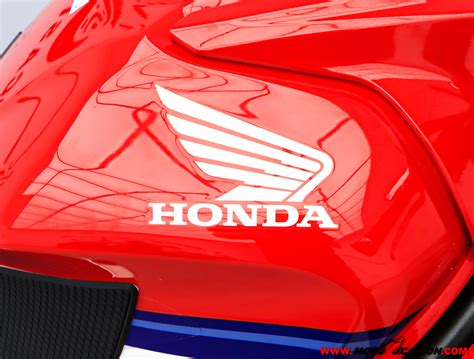 HONDA CBR 650 R E-CLUTCH -A2- GARANTÍA OFICIAL - Moto-Ocasion