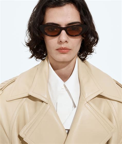 Snap Oval Sunglasses in Havana/yellow | Bottega Veneta SA