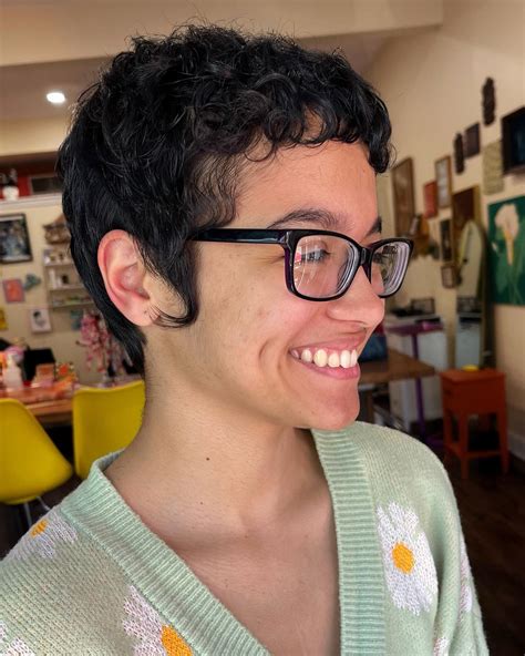 25 Growing Out Pixie Cuts That Make Short Hair Feel Fresh Again