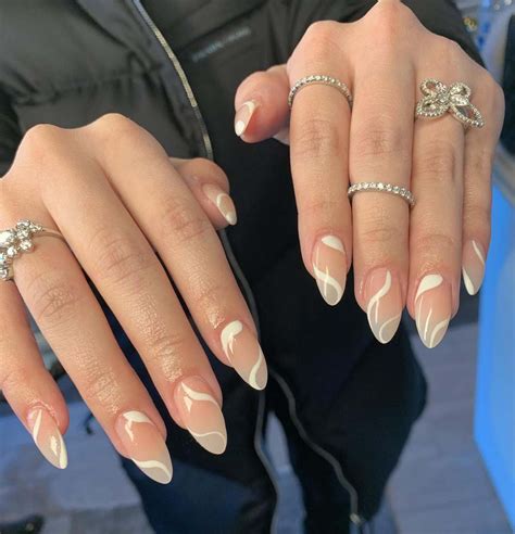 27 Amazing Oval Nail Designs You Can Try Today