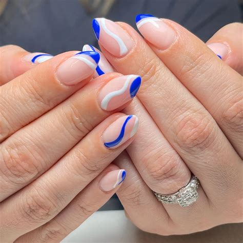 35 Best White Almond Nail Designs Ideas - Trendy Canva