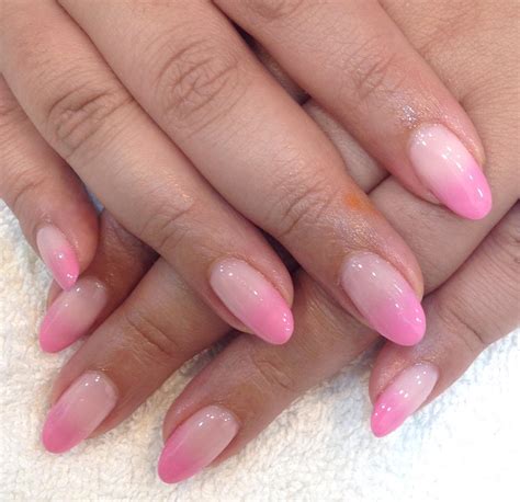 Ombre Nails Pink