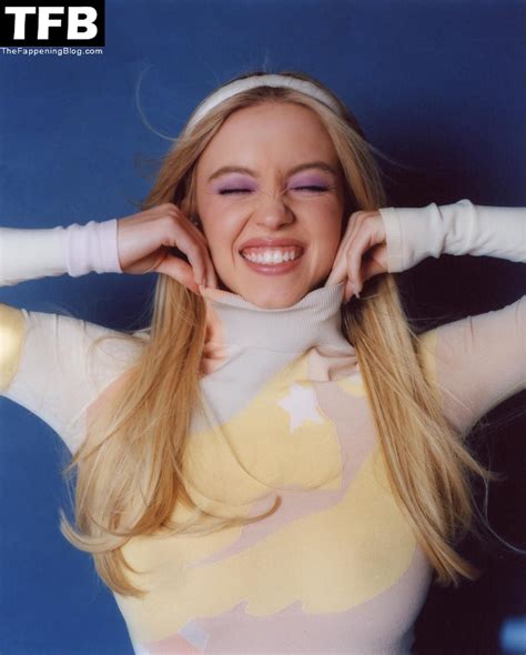 Sydney Sweeney Sexy Tits (5 Photos) - Sexy e-Girls🔞