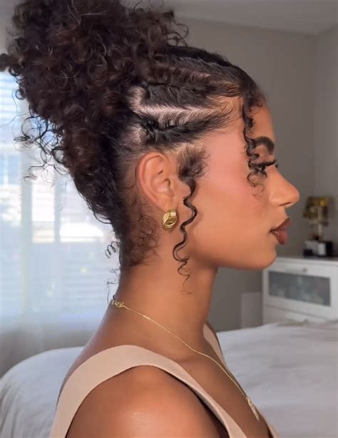 Pin by cameron on hair | Curly hair styles easy, Hairdos for curly hair ...