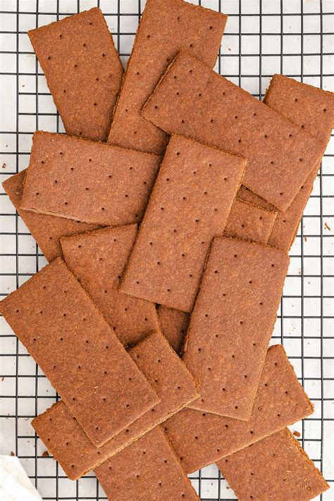 Vegan Graham Crackers (No Honey) - Easy Vegan Cookies