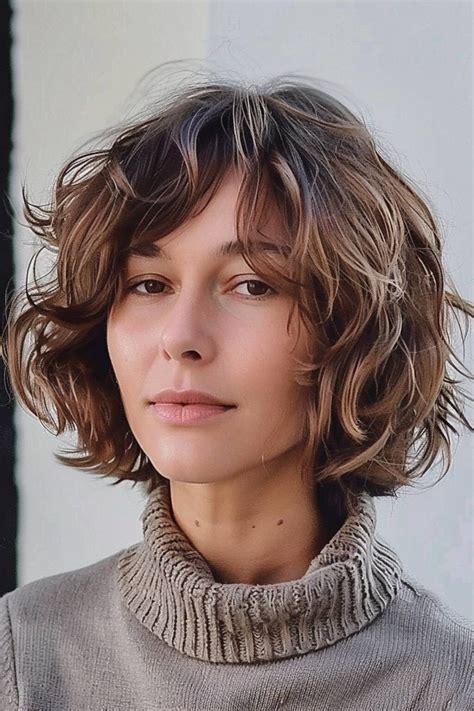 Short Fluffy Hair: 32 Ways to Pull Off This Cute Hair Trend