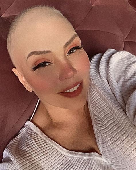 Simony celebra "renascimento" com fim de tratamento de câncer: "Minha ...