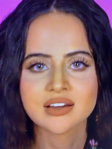 Please help me find this lipstick shade Urfi is wearing. It seems very ...