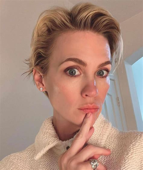 Guess The Emoji Girl Getting Haircut Lipstick And Dress