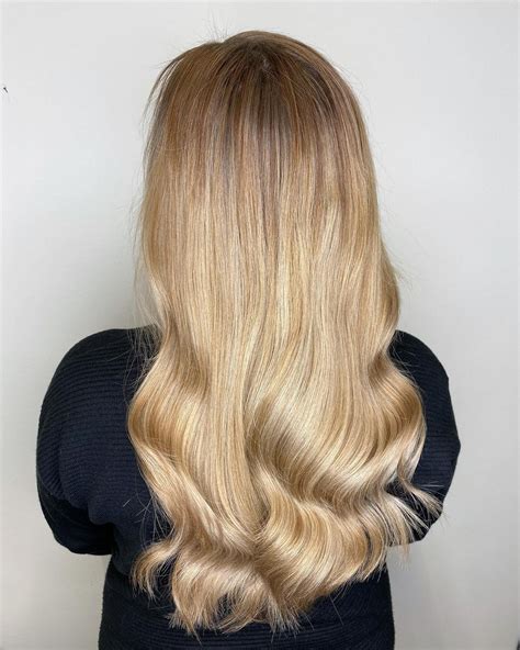 35 Golden Blonde Hair Color Ideas for a Radiant Look