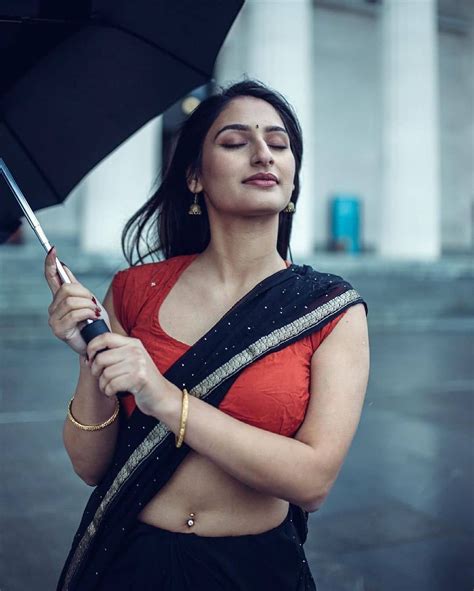 Beautiful Saree, Beautiful Models, Beautiful Dresses, Gorgeous, Indian ...