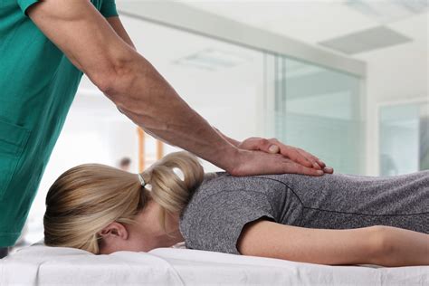 Spinal Decompression: How Chiropractors Relieve Back Pain