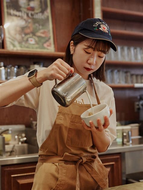 Urth caffè × human woman｜ART OF LIFE｜human woman [ヒューマンウーマン] 25周年特設サイト