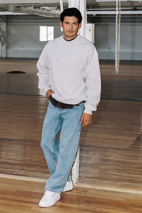 The Men's Loose Fit 5 Pocket Jean was designed with a timeless, vintage ...