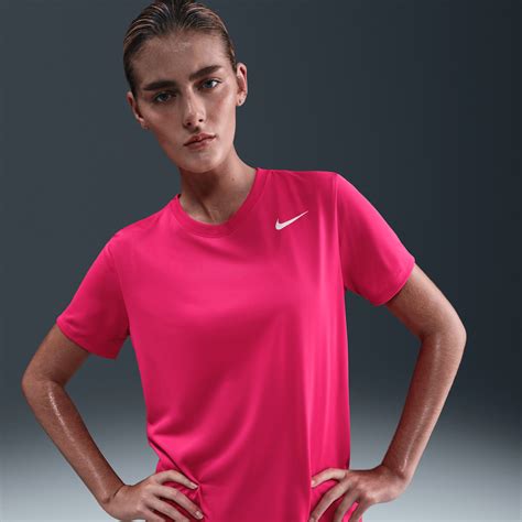 Pink Dri-FIT Graphic Tees. Nike.com