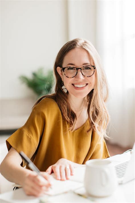 Meet Kelsey O'Halloran - CanvasRebel Magazine