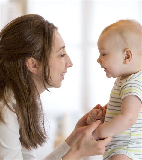 When Does Baby Start Waving? Age, Signs and Ways To Encourage