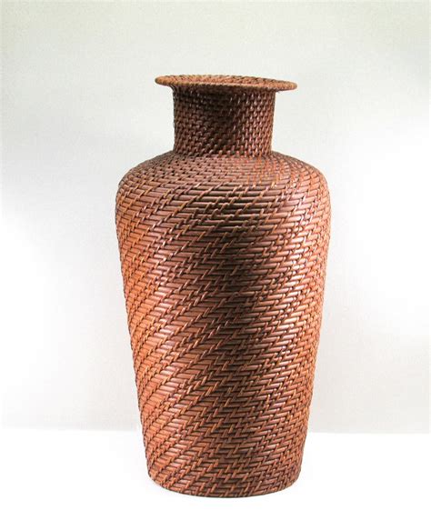 Beautiful Tall Rattan Floor Vase - hadir