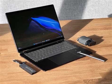 HP Spectre x360 14 convertible with 2.8K 120 Hz OLED touchscreen and ...