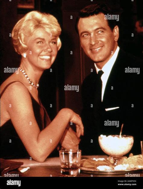 1959 , USA : The actress and singer DORIS DAY with ROCK HUDSON ...