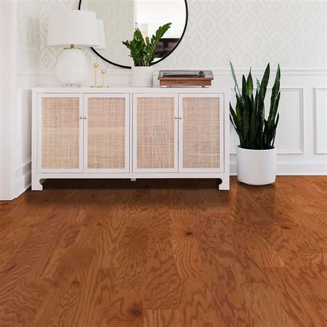 Hardwood Flooring Store · Home Decor · Contractor