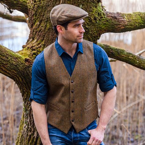 Wool Vest Ireland Brown Mucros | The Shepherd's Knot
