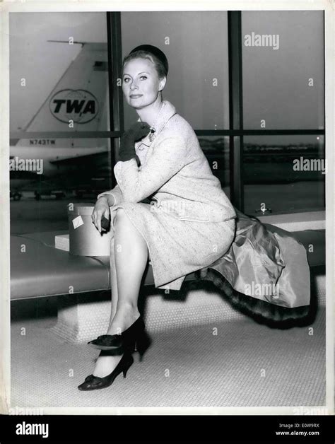 Michelle Morgan Attrice Calda