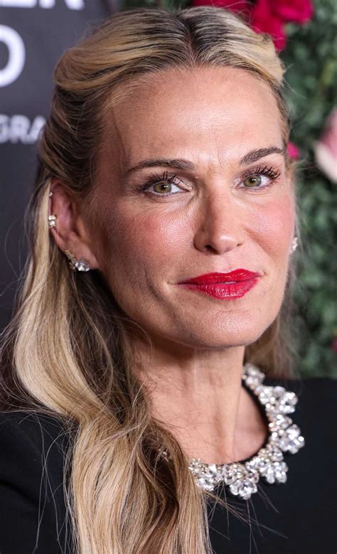 Molly Sims Attends An Unforgettable Evening 2025 Gala in Los Angeles 04 ...