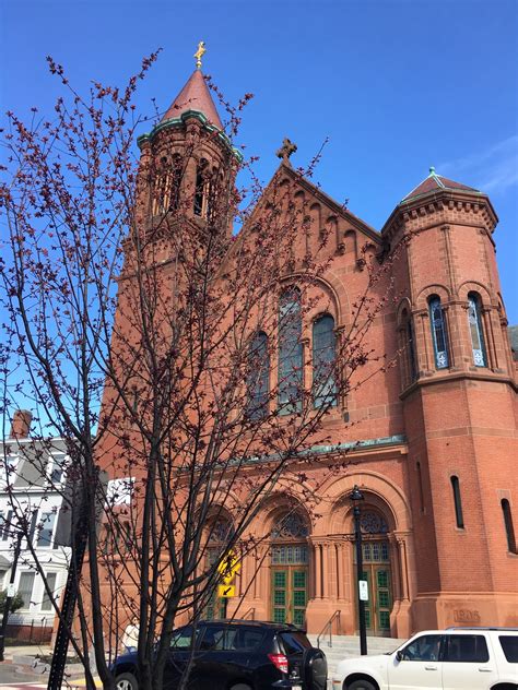 Ellis Square Social - Beverly, MA 01915