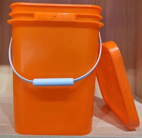 20L Food Grade Plastic Pet Food Container with Capacities Plastic ...