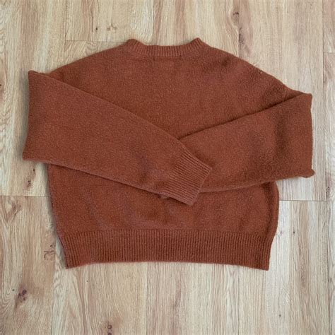 burnt orange cropped sweater super cute good for... - Depop