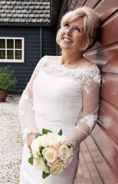 55 best second wedding dresses for over 50 brides 2025 – Artofit