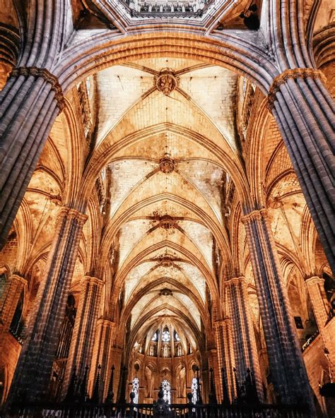 Discovering the Hidden Gems of Barcelona's Gothic Quarter - Travel In ...