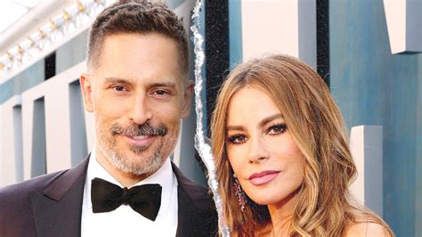 Sofia Vergara Goes Topless for 'Vanity Fair': 'I Wish I Had Fake Boobs ...