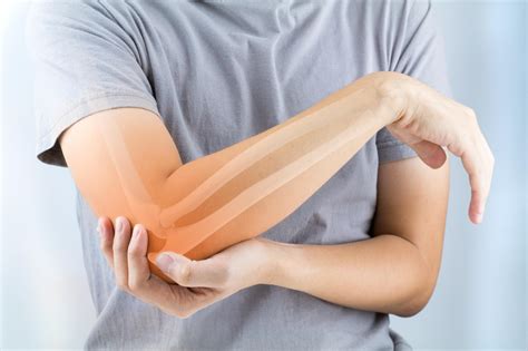 Elbow Injuries | Elbow Disorders | MedlinePlus