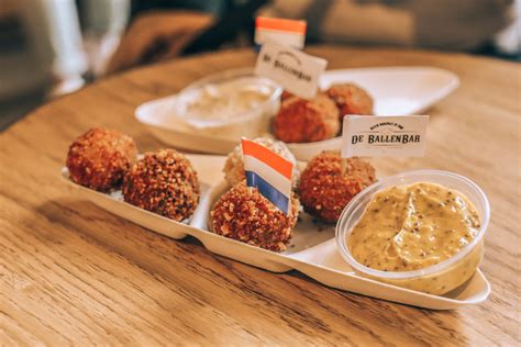 The Best Traditional Dutch Foods in the Netherlands and Where to Try ...
