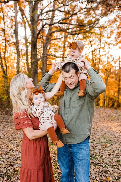 What To Wear For A Family Photo Session | 8 Tips For Beautiful Family Portraits