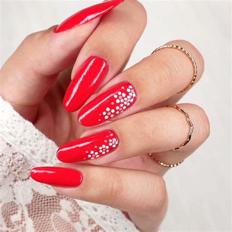 Red And White Nails Design
