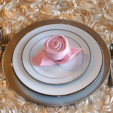 How To Fold A Decorative Napkin at Marjorie Summerville blog