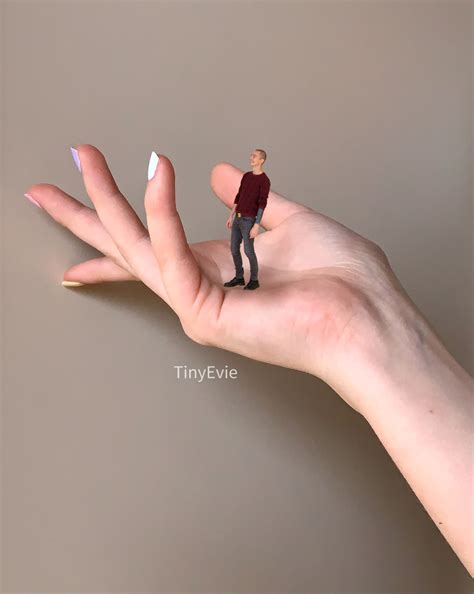 Giantess Interactive Writing - ImageScape.com Blog