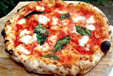 History of margherita pizza | Royal Palace of Caserta Unofficial