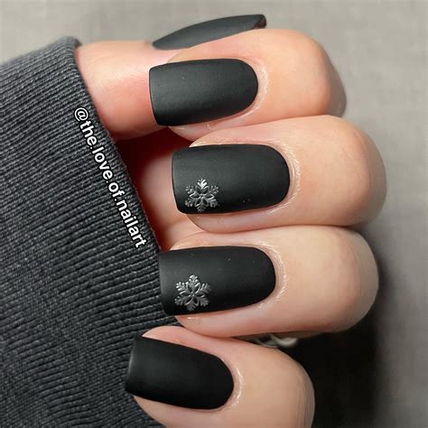 Matte Black Gel Nail Designs