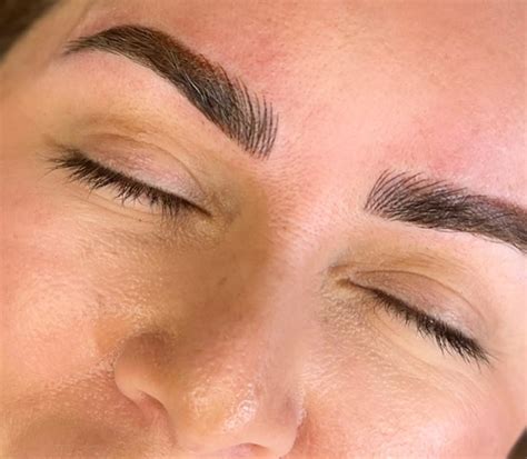 How Much Does a Cosmetic Tattooist Actually Earn?