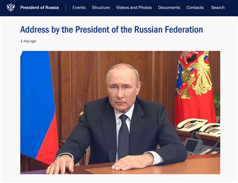 Naked man in public park : r/Weird