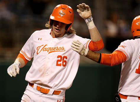 UTRGV baseball 10-run rules Houston Christian in season opener | MyRGV.com