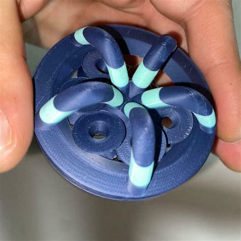 Free STL file Spyder Fidget 👌・3D printing design to download・Cults