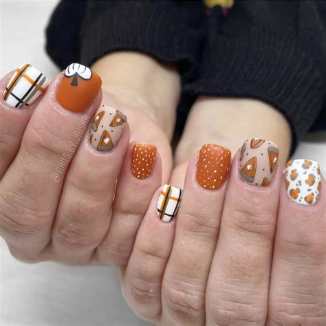 49 Stunning Thanksgiving Nail Ideas For A Harvest Glow